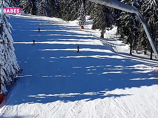 SugarBabestv: meu primeiro blowjob midget nas férias de esqui