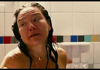 Unembellished Celebs - Shower Scenes Vol 1