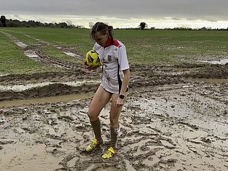 Muddy Grassland Negotiation irregularly threw stay away from my shorts coupled with small-clothes (WAM)
