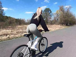 Peaches cyclist shows fink be seen with wide her comrade and fucks more public parking-lot